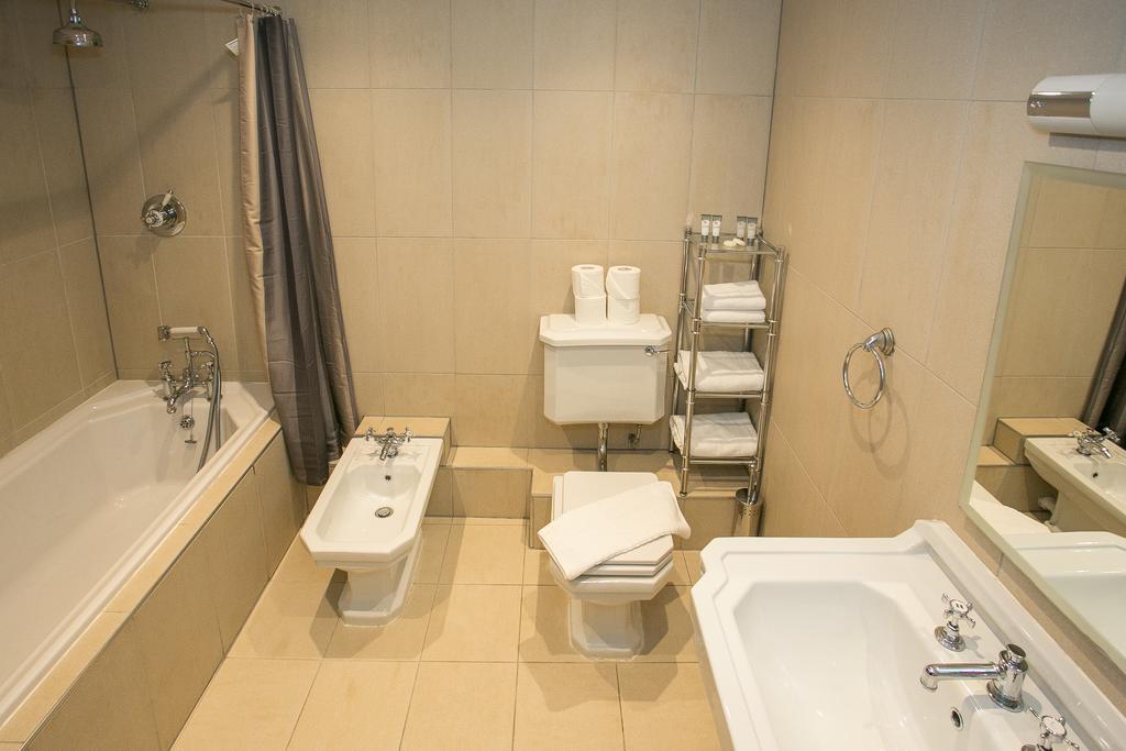 O'Connell Bridge Apartments Дублин Экстерьер фото